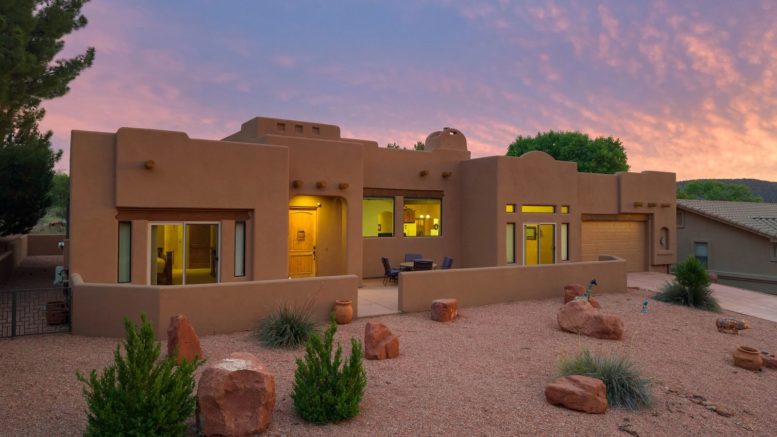 173042652