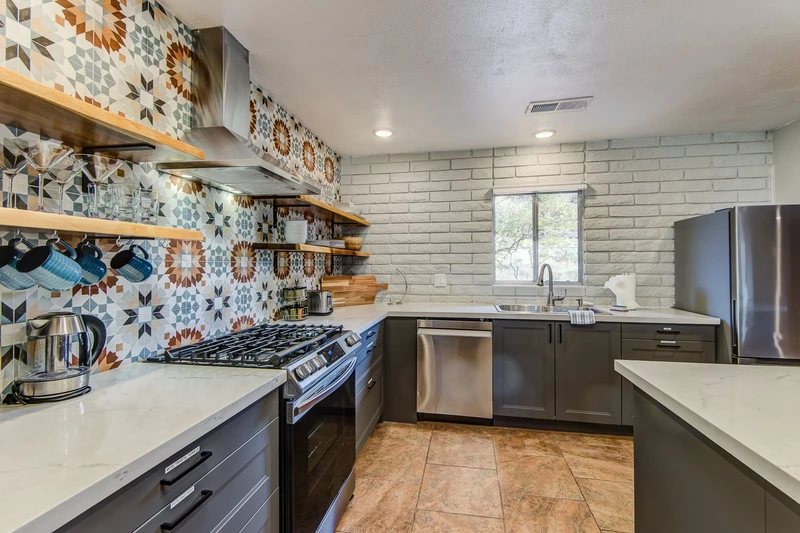 165831513