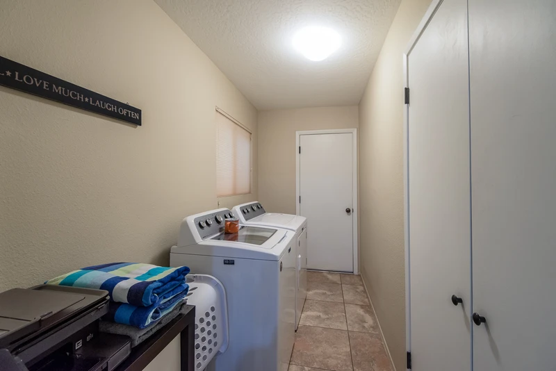 165834460