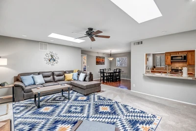165832120
