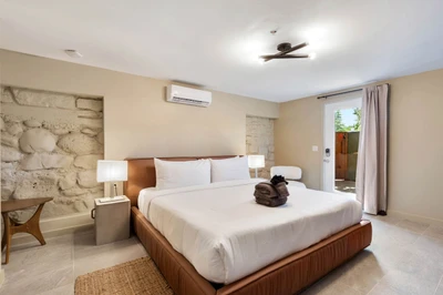 Sedona Demir Suite 103