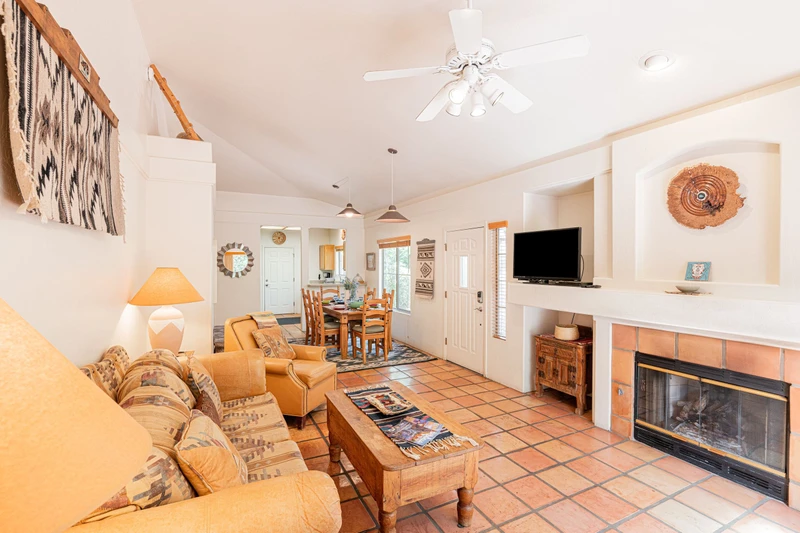 165836631