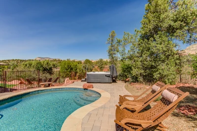 Sedona Dove Wing Knoll