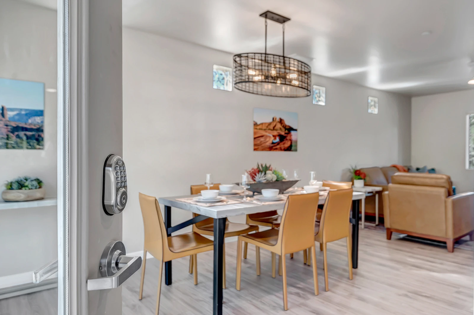 166263752