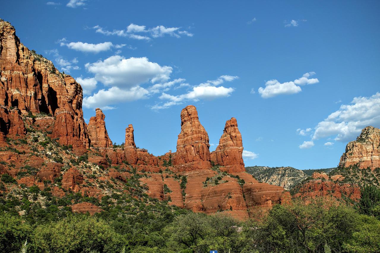 Views of the red rock structures in Sedona